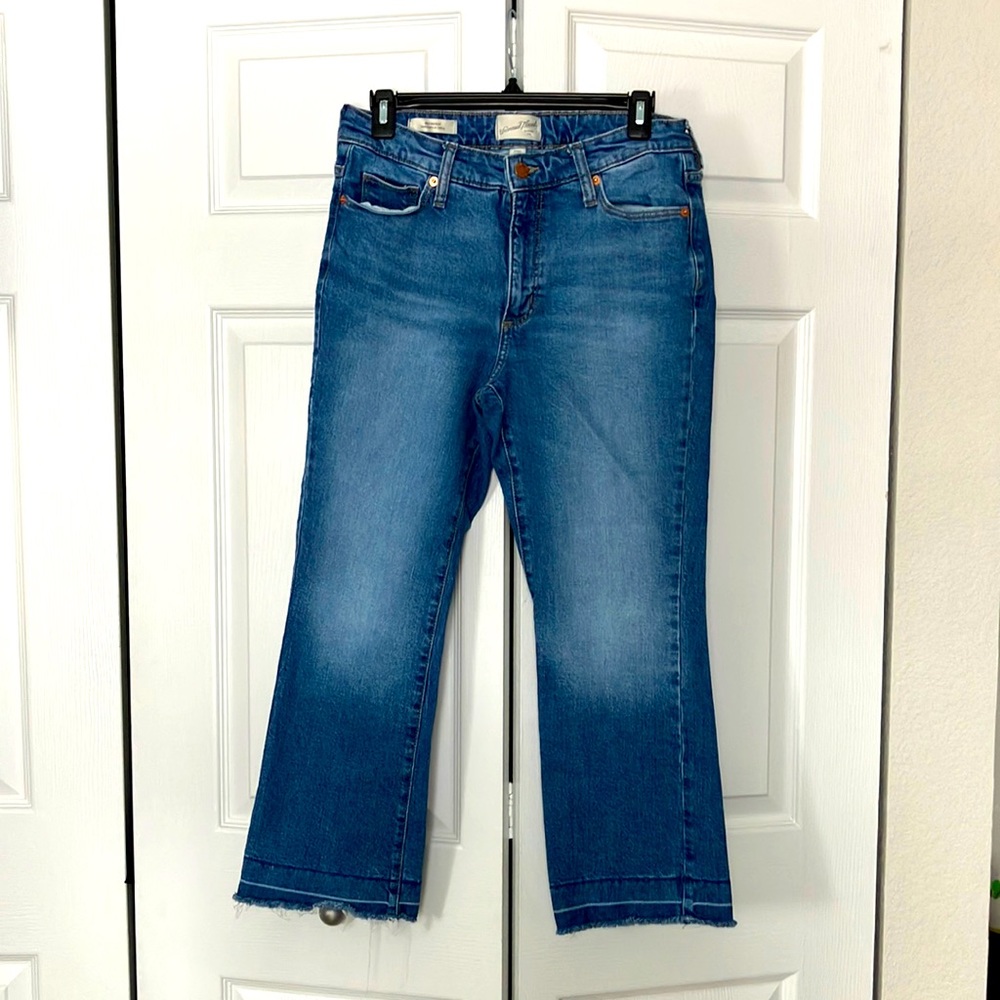 Universal Thread Cropped, Fringe, Ankle Bootcut Jeans